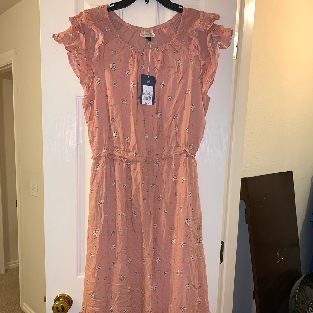 cutest light weight blush floral dress!!
